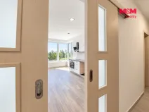 Pronájem bytu 2+kk, Hradec Králové - Kukleny, Pražská třída, 55 m2