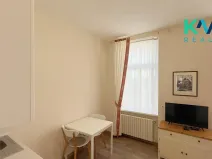 Pronájem bytu 2+kk, Karlovy Vary, Tylova, 34 m2