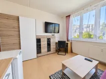 Pronájem bytu 1+kk, Karlovy Vary, Fibichova, 18 m2