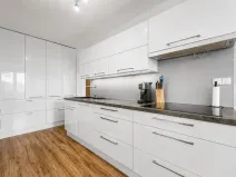 Prodej bytu 3+kk, Praha - Kobylisy, Třeboradická, 68 m2