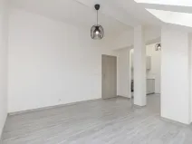 Pronájem bytu 1+kk, Praha - Vršovice, Košická, 35 m2