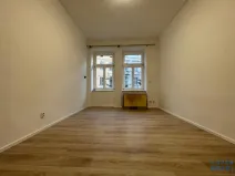 Pronájem bytu 1+1, Praha - Žižkov, Husitská, 34 m2
