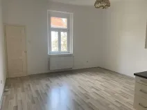 Pronájem bytu 1+kk, Praha - Vršovice, Orelská, 31 m2