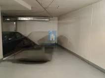 Pronájem garážového stání, Praha, Březenská, 12 m2