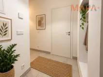 Pronájem bytu 2+kk, Praha - Nusle, Jaromírova, 44 m2