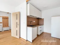 Pronájem bytu 2+kk, Praha, Ohradní, 42 m2