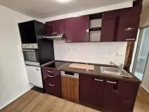 Pronájem bytu 2+kk, Praha - Vysočany, Novovysočanská, 33 m2