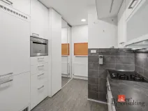 Prodej bytu 2+1, Praha - Bubeneč, V. P. Čkalova, 51 m2