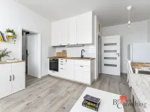 Pronájem bytu 2+kk, Praha - Hlubočepy, Lamačova, 32 m2