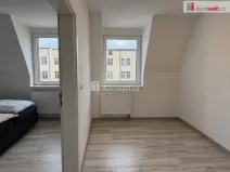 Pronájem bytu 2+kk, Karlovy Vary, Západní, 35 m2