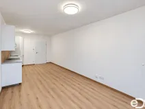 Pronájem bytu 1+kk, Praha, Choceradská, 41 m2