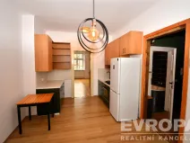 Pronájem bytu 2+kk, Praha, 5. května, 51 m2