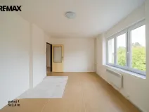Prodej bytu 3+1, Odolena Voda - Dolínek, Náměstí Vítězslava Hálka, 77 m2