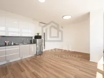 Pronájem bytu 1+kk, Pardubice, třída Míru, 37 m2