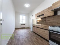 Pronájem bytu 2+kk, Praha, Osadní, 46 m2