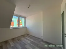 Pronájem bytu 1+1, Praha - Libeň, Vacínova, 31 m2
