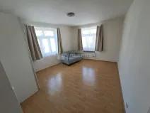Pronájem bytu 2+1, Praha - Břevnov, Šlikova, 70 m2