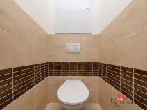 Pronájem bytu 2+kk, Praha - Kobylisy, Chabařovická, 47 m2