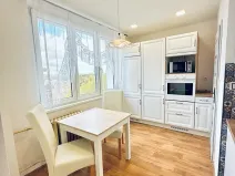 Prodej bytu 3+1, Karlovy Vary, Dvořákova, 83 m2