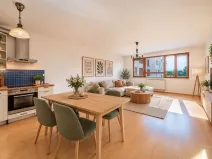Prodej bytu 3+kk, Roztoky, Tyršovo nám., 79 m2