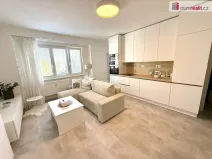 Pronájem bytu 2+kk, Kralupy nad Vltavou - Lobeček, nám. Mládežníků, 38 m2