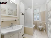 Prodej bytu 4+1, Karlovy Vary, Ondříčkova, 87 m2
