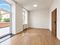 Pronájem bytu 1+1, Znojmo, Jiráskova, 48 m2