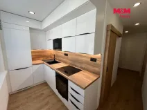 Pronájem bytu 3+1, Karlovy Vary - Stará Role, Hlávkova, 67 m2