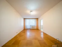 Prodej bytu 2+1, Hodonín, nám. Osvobození, 64 m2