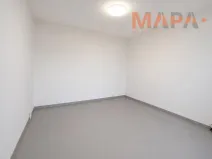 Prodej bytu 1+1, Chomutov, Stavbařská, 33 m2
