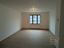 Pronájem bytu 2+kk, Praha - Žižkov, Jeseniova, 58 m2