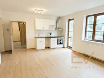 Pronájem bytu 2+kk, Praha - Žižkov, Jeseniova, 58 m2