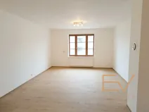 Pronájem bytu 2+kk, Praha - Žižkov, Jeseniova, 58 m2