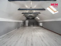 Prodej chalupy, Lužná, Masarykovo nám., 165 m2