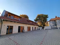 Prodej rodinného domu, Stochov, náměstí u dubu, 110 m2