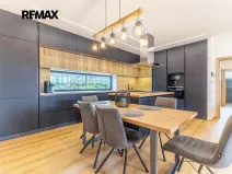 Prodej rodinného domu, Černuc, 180 m2