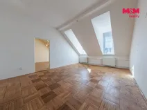 Prodej bytu 4+1, Karlovy Vary, Wolkerova, 146 m2