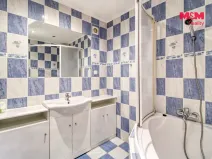 Prodej bytu 2+1, Chomutov, Holešická, 62 m2
