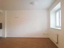 Pronájem bytu 1+kk, Praha - Vršovice, Karpatská, 32 m2