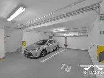 Pronájem garáže, Praha - Prosek, Valečovská, 12 m2