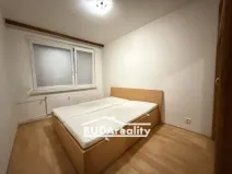 Pronájem bytu 2+1, Zlín, Středová, 58 m2