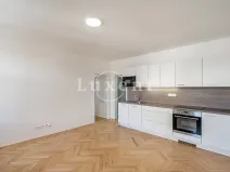 Pronájem bytu 2+kk, Praha - Nové Město, Štěpánská, 42 m2