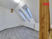 Pronájem bytu 2+kk, Cheb, 26. dubna, 52 m2