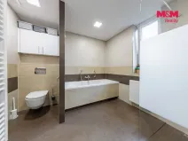 Prodej rodinného domu, Karlovy Vary - Dvory, V Lučinách, 330 m2