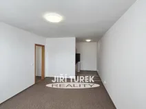 Pronájem bytu 2+kk, Králův Dvůr, Nad Stadionem, 47 m2