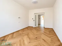 Pronájem bytu 1+kk, Praha, Seifertova, 32 m2