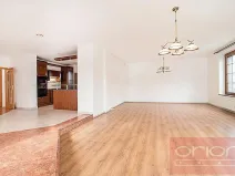Pronájem rodinného domu, Praha - Nebušice, Druhého odboje, 390 m2