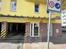 Pronájem garážového stání, Praha - Kunratice, Za valem, 15 m2
