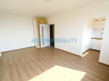 Pronájem bytu 1+kk, Praha - Troja, Krynická, 30 m2