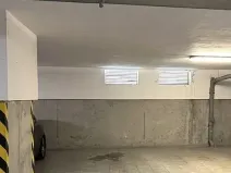 Pronájem garážového stání, Brno, Trýbova, 18 m2